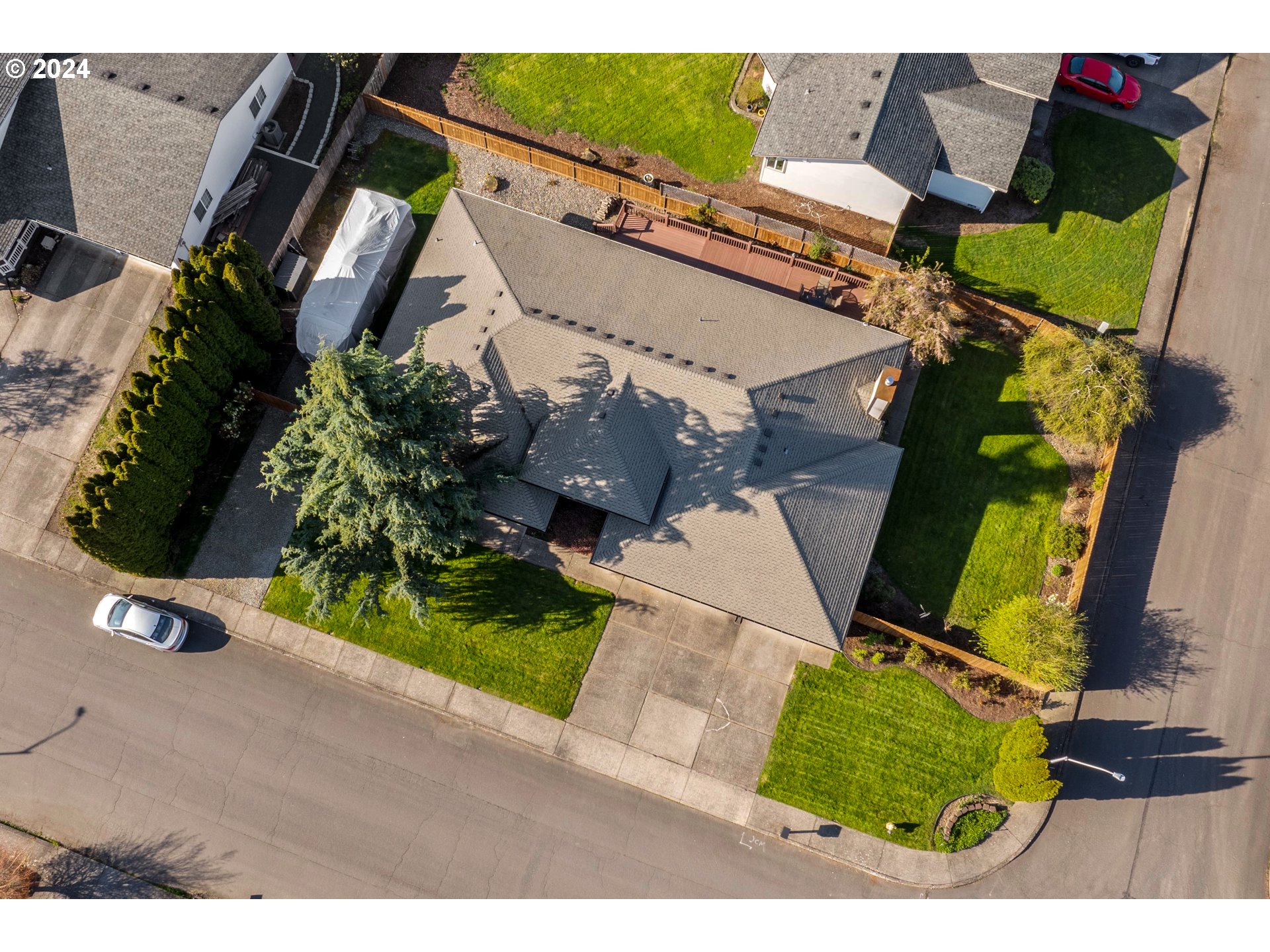 2718 Northeast 164th Street Ridgefield, WA 98642 - Photo 32 of 33 an aerial view of houses with yard