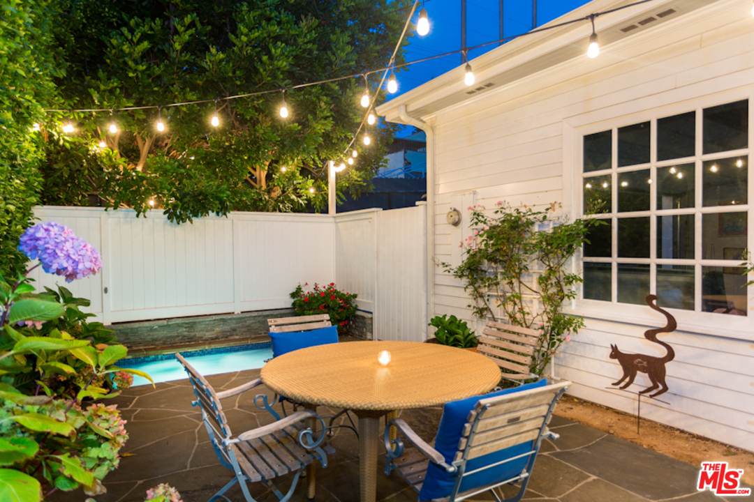 221 5th Avenue Venice, CA 90291 - Photo 25 of 29