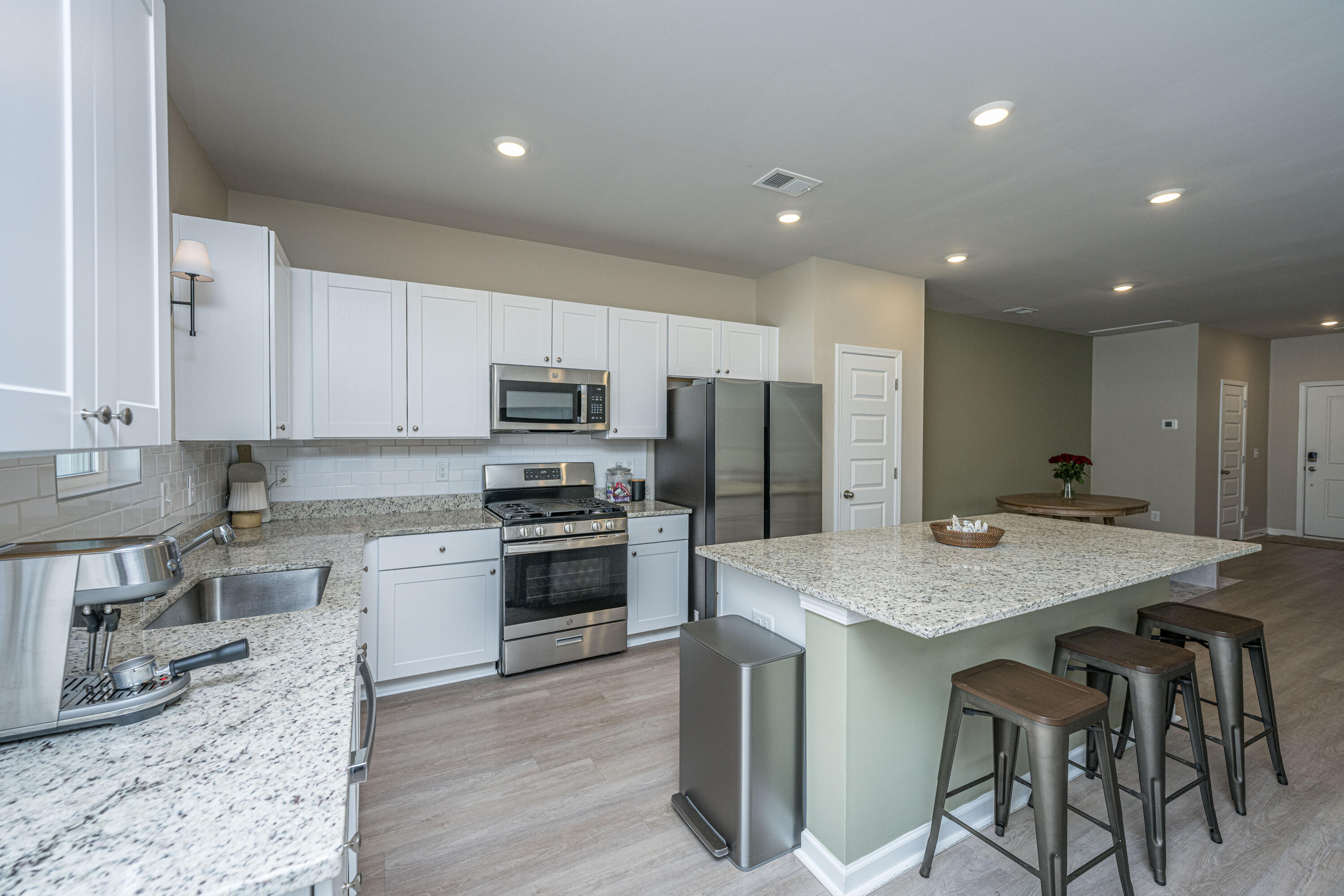 8016 Reagan Way North Charleston, SC 29418 - Photo 7 of 33 Large Kitchen