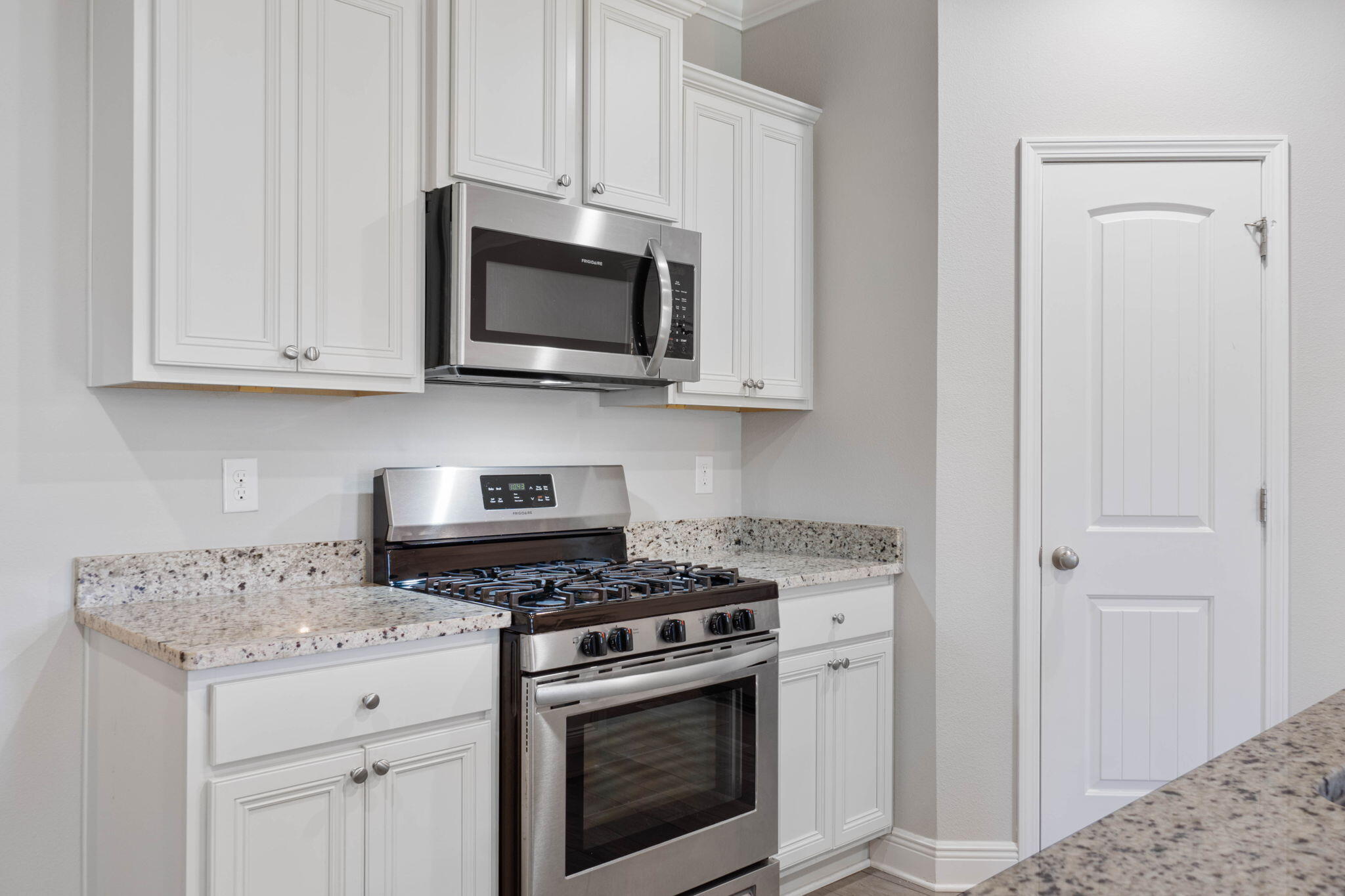 308 Lottie Loop Freeport, FL 32439 - Photo 23 of 78 21-web-or-mls-Final-11