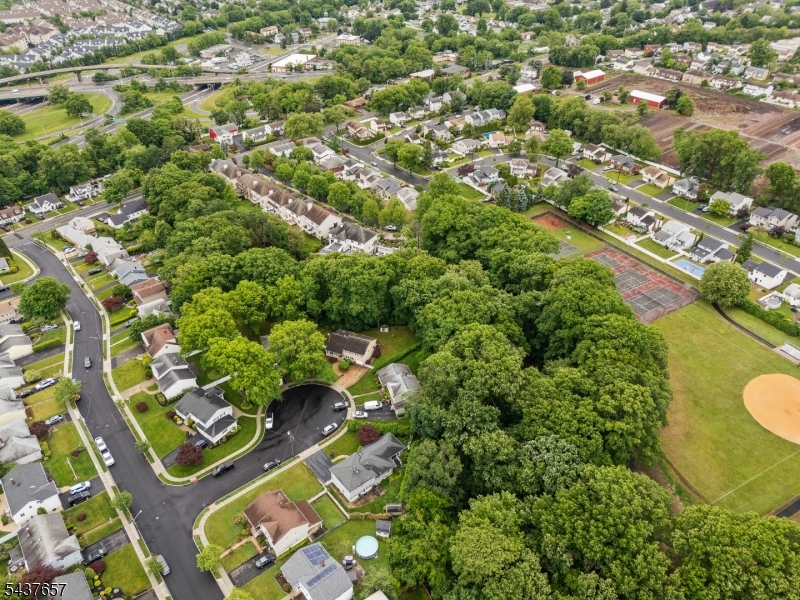 17 Ravine Court Clifton, NJ 07013 - Photo 45 of 46