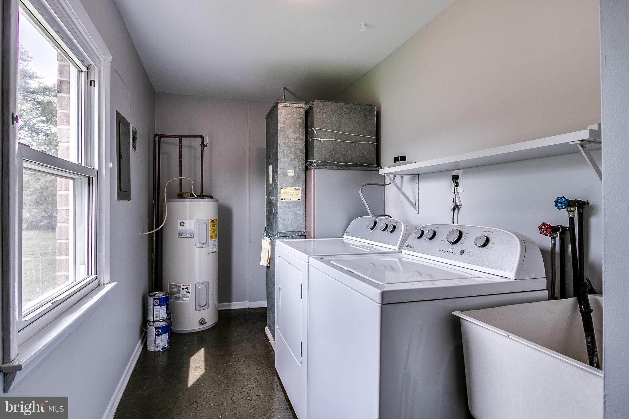 504 Tryens Road Aston, PA 19014 - Photo 19 of 34 laundry room