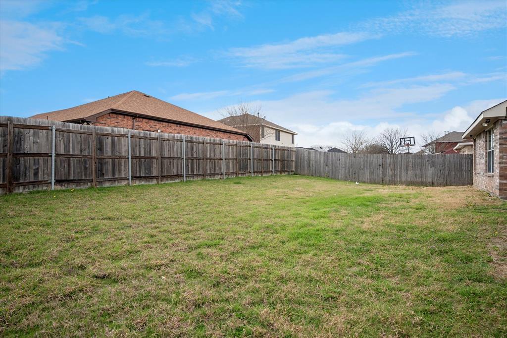 1012 Rio Verde Drive DeSoto, TX 75115 - Photo 13 of 14 Back Yard