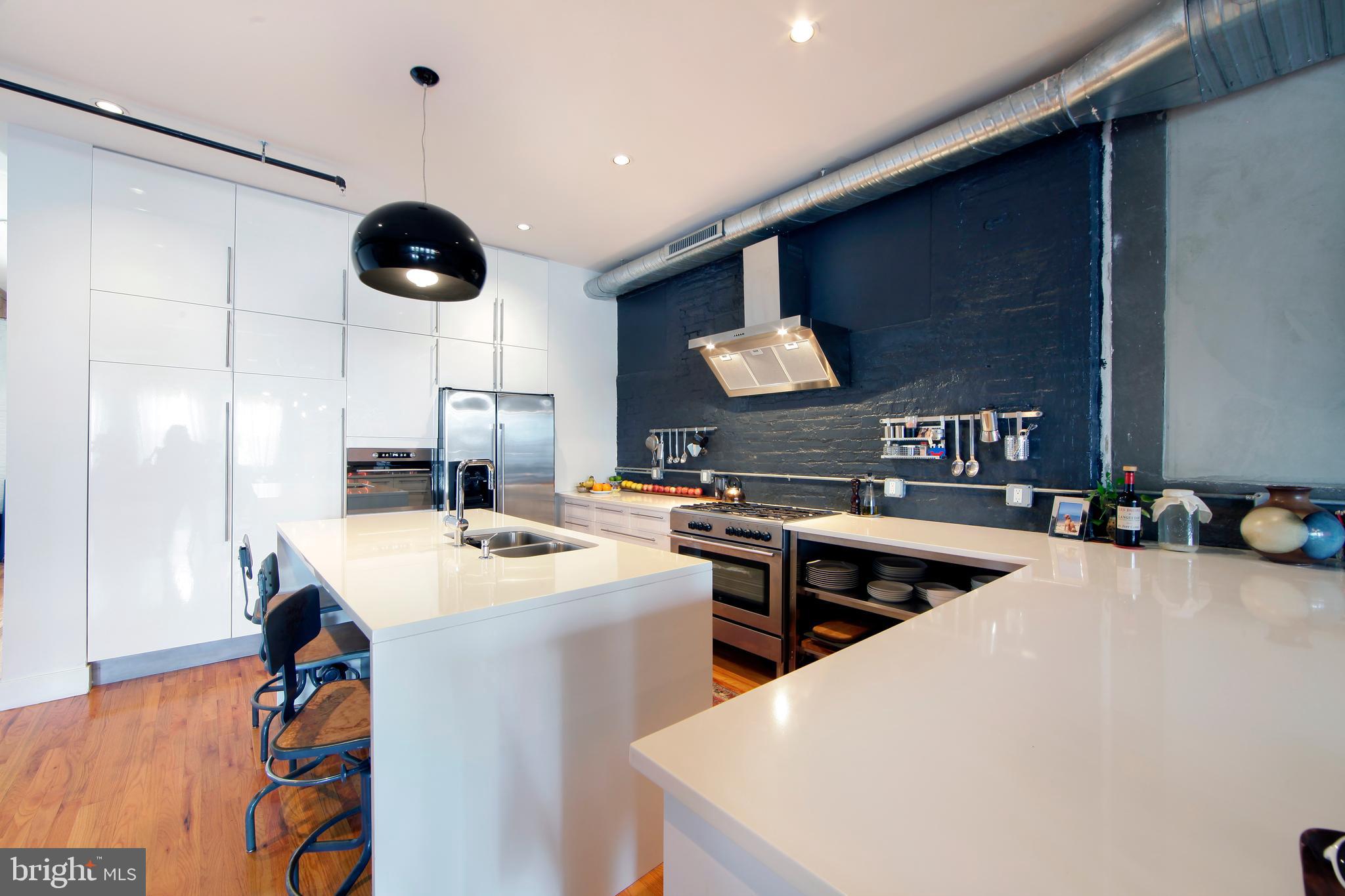 2218 Emerald Street Philadelphia, PA 19125 - Photo 31 of 69