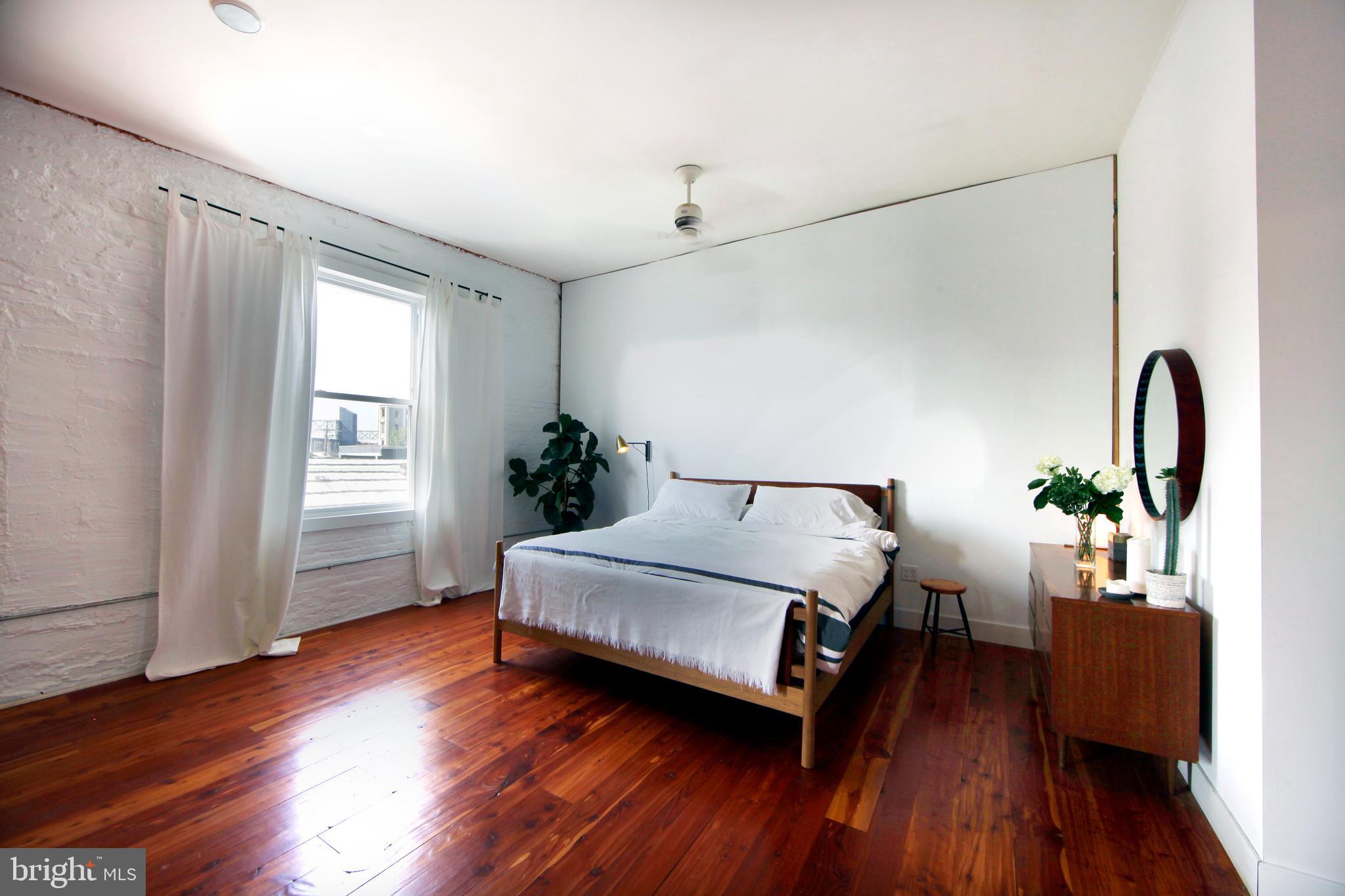 2218 Emerald Street Philadelphia, PA 19125 - Photo 35 of 69