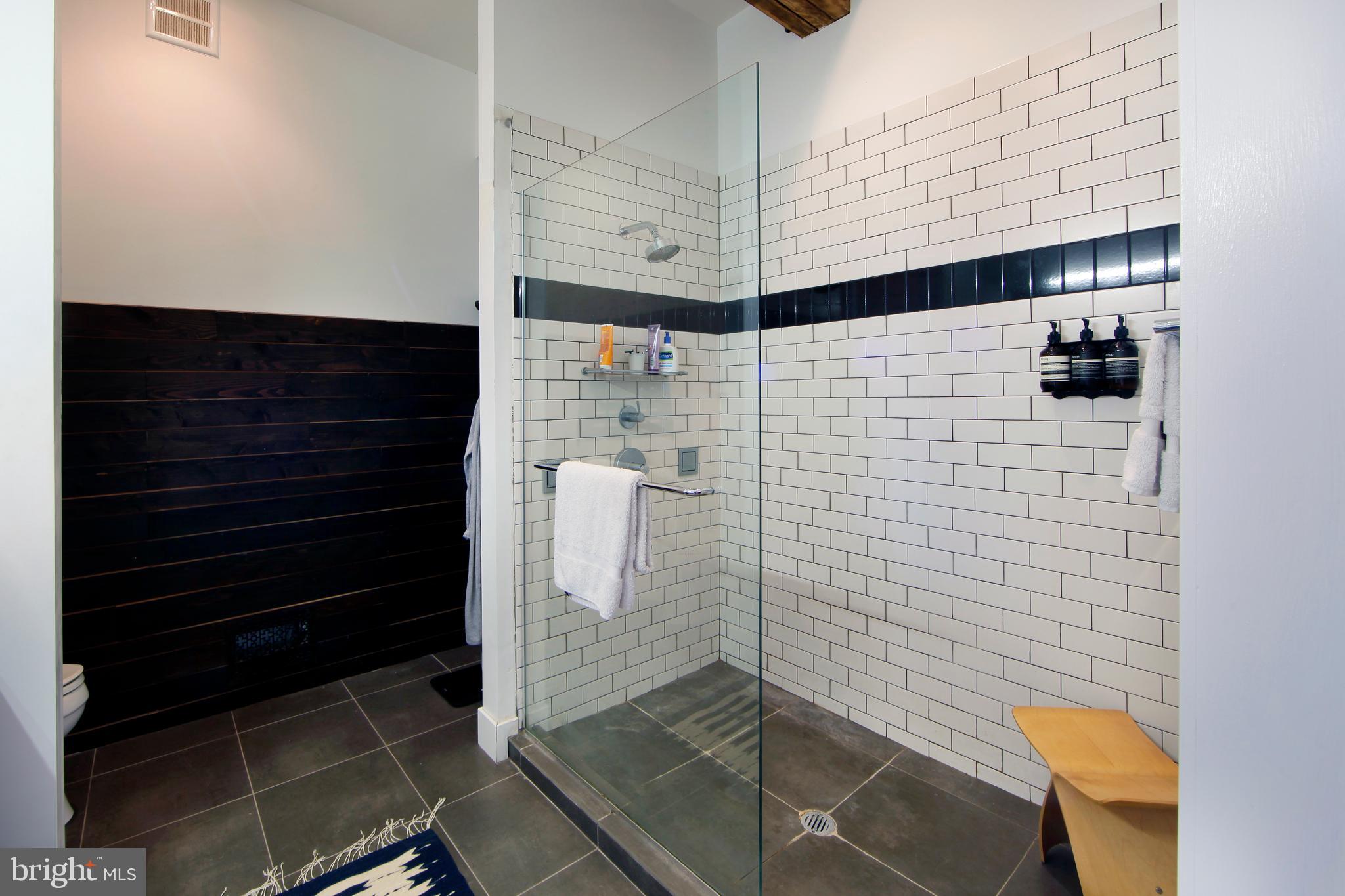 2218 Emerald Street Philadelphia, PA 19125 - Photo 36 of 69