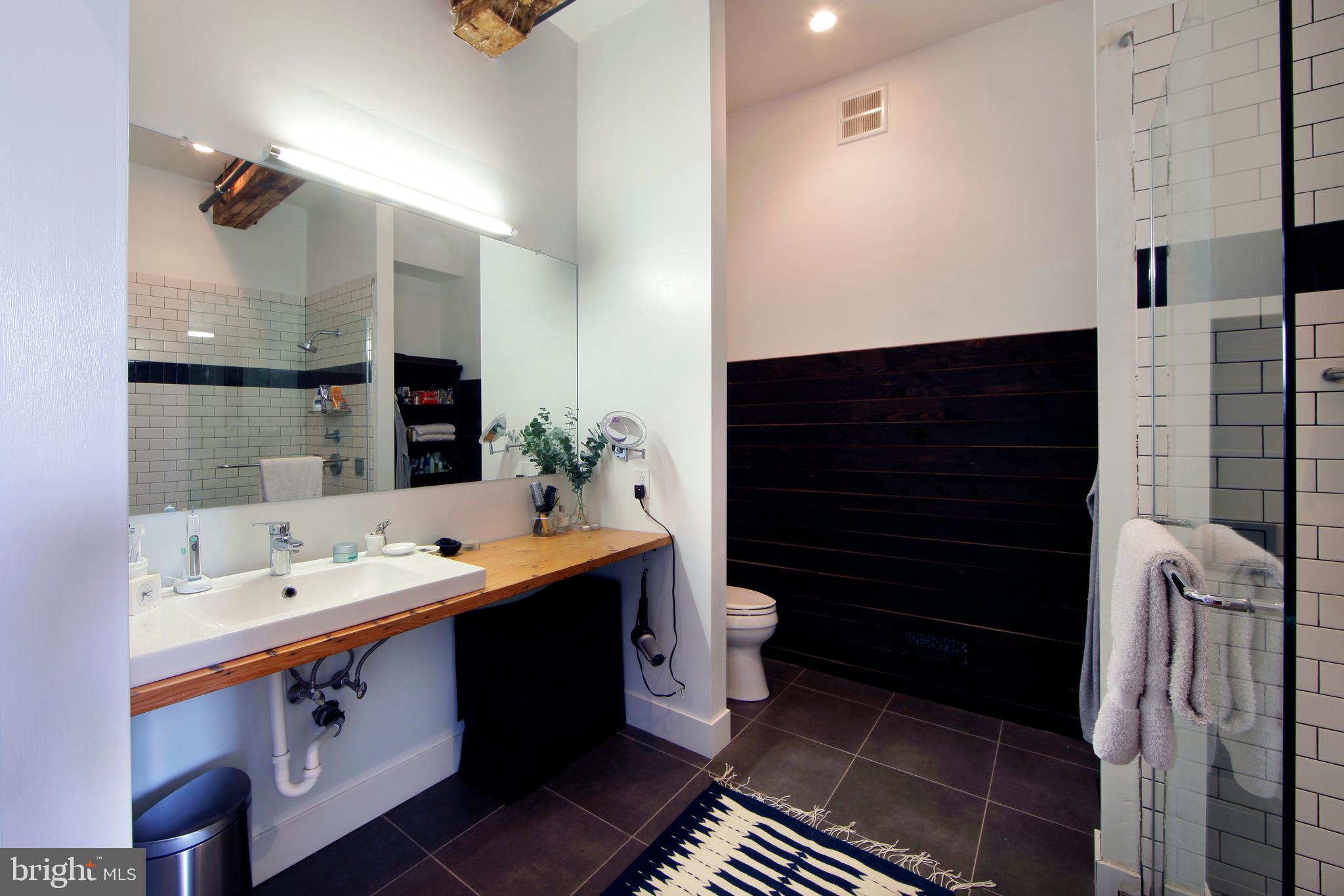 2218 Emerald Street Philadelphia, PA 19125 - Photo 38 of 69