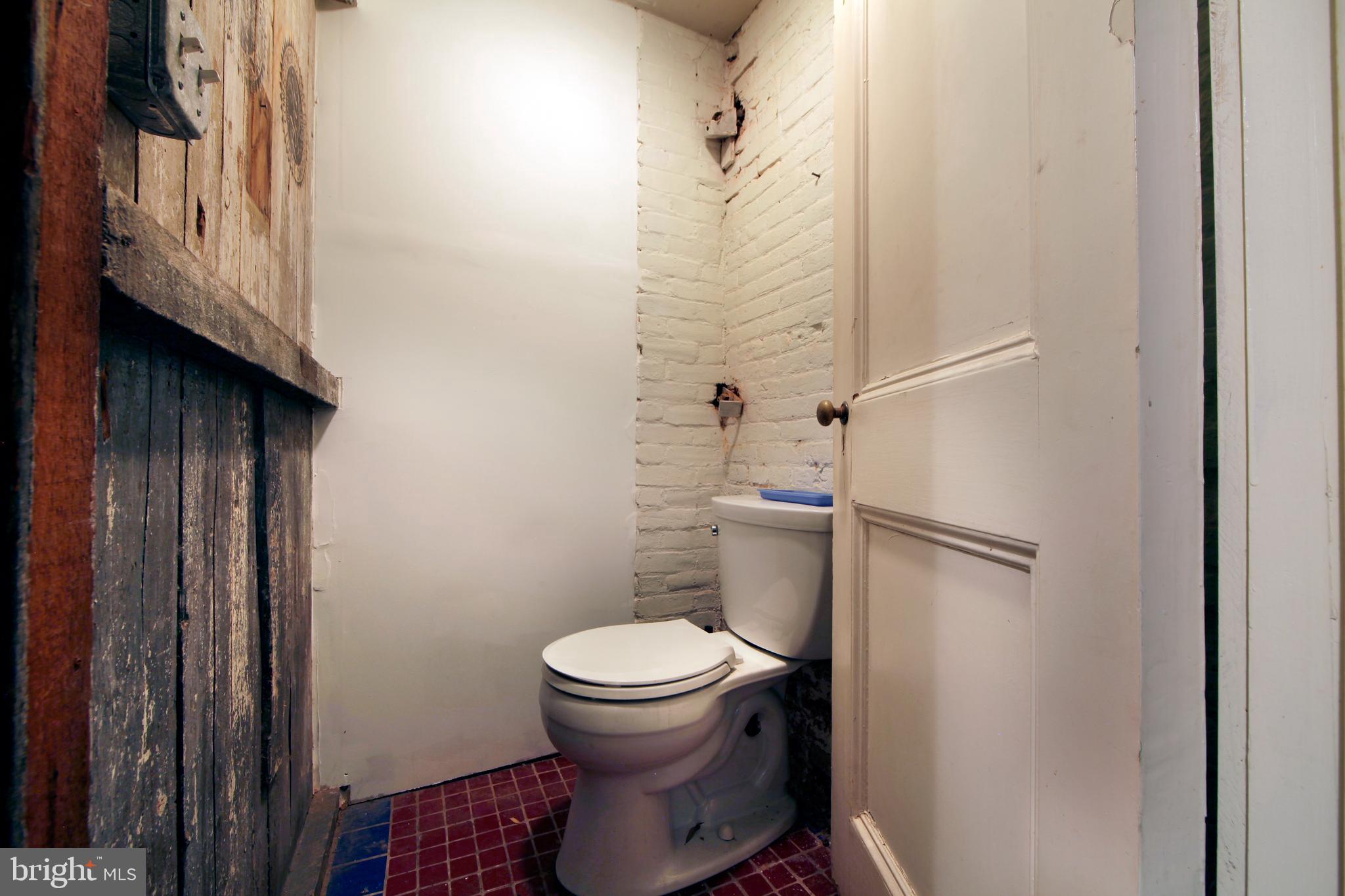 2218 Emerald Street Philadelphia, PA 19125 - Photo 59 of 69