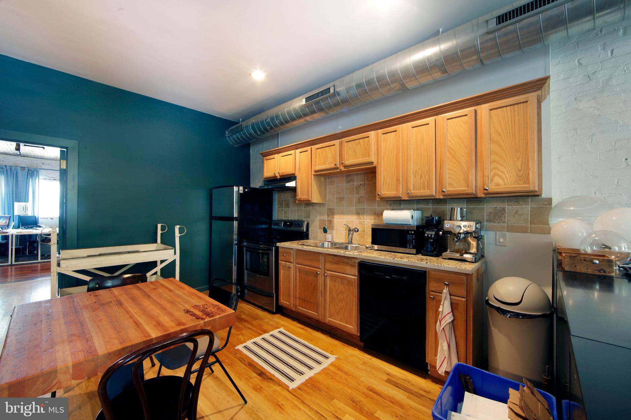 2218 Emerald Street Philadelphia, PA 19125 - Photo 8 of 69