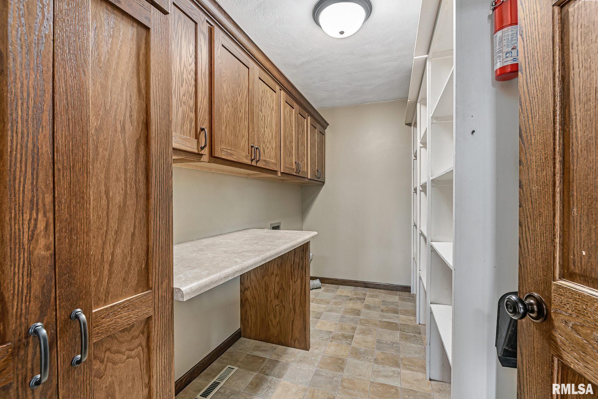 8444 Albany Road Erie, IL 61250 - Photo 13 of 37
