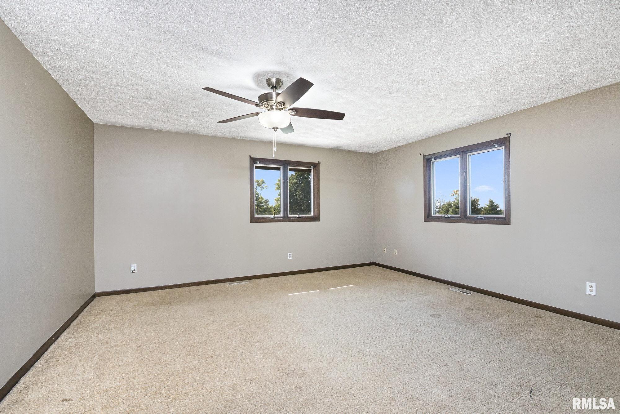 8444 Albany Road Erie, IL 61250 - Photo 17 of 37