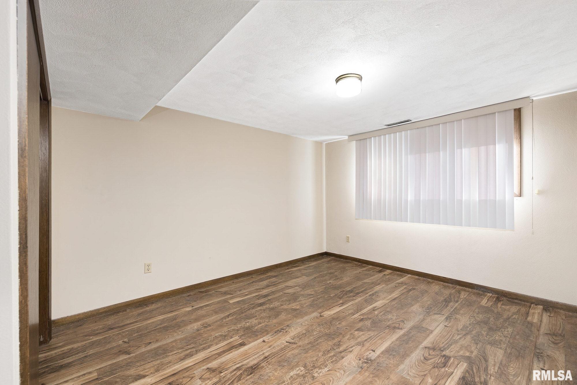 8444 Albany Road Erie, IL 61250 - Photo 20 of 37
