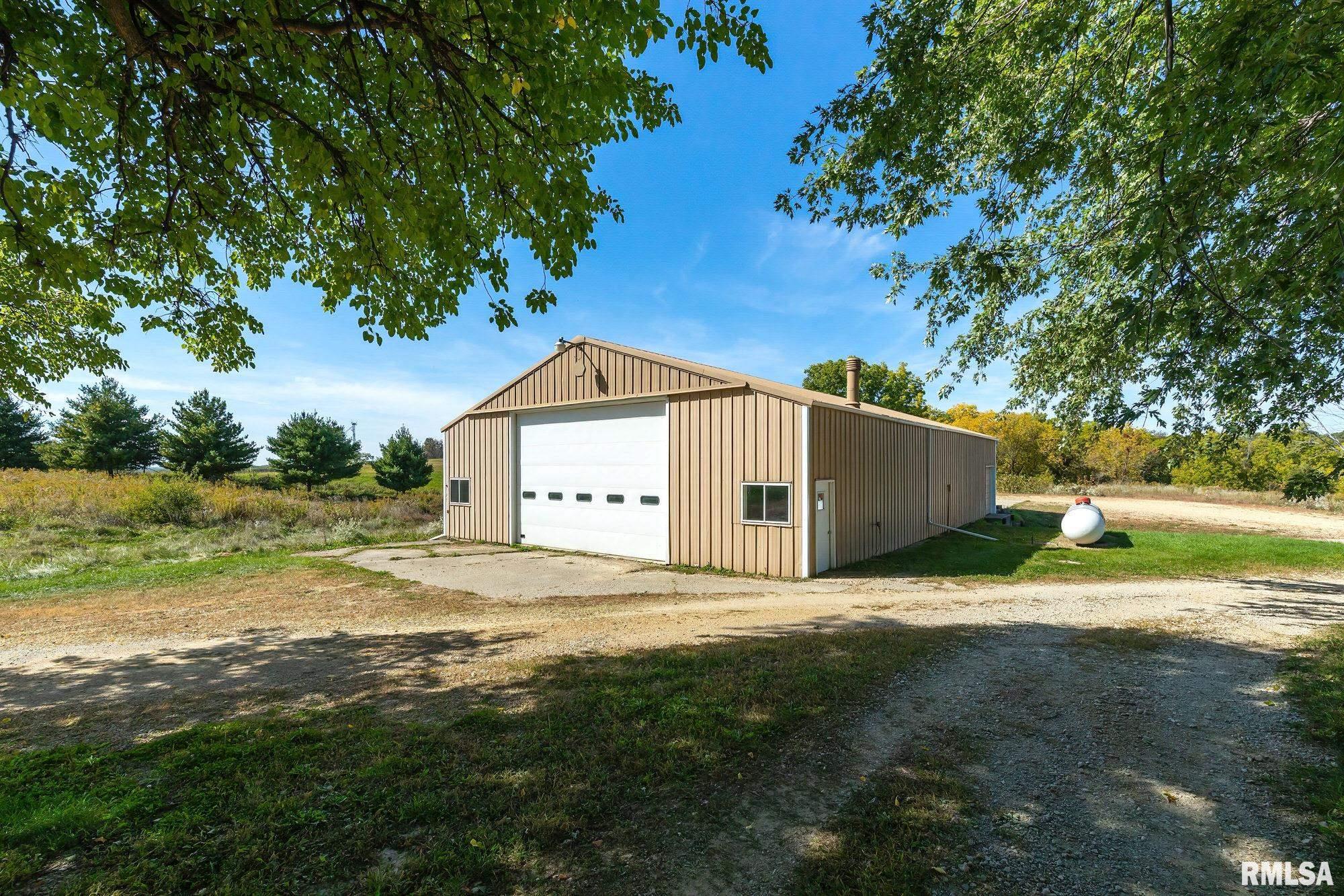 8444 Albany Road Erie, IL 61250 - Photo 29 of 37