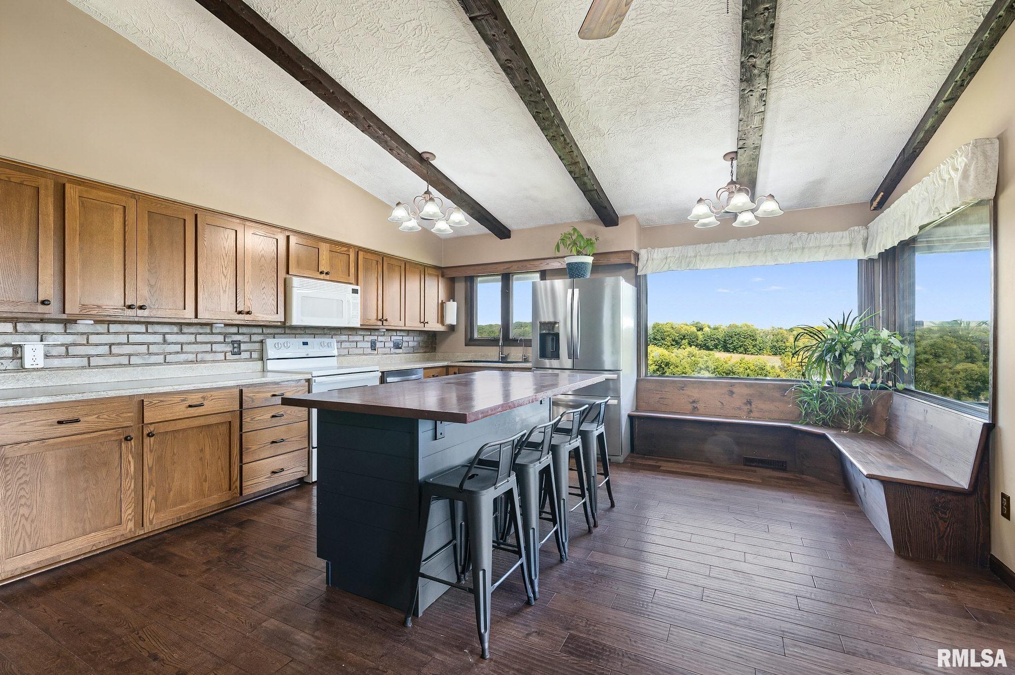 8444 Albany Road Erie, IL 61250 - Photo 8 of 37