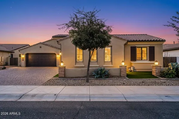 $1,159,000 | 1867 East Gillcrest Road, Gilbert, AZ 85298