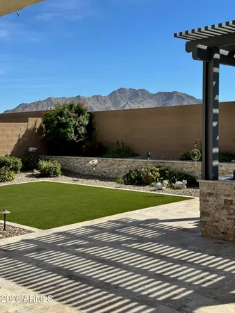 $1,159,000 | 1867 East Gillcrest Road, Gilbert, AZ 85298