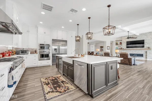 $1,159,000 | 1867 East Gillcrest Road, Gilbert, AZ 85298