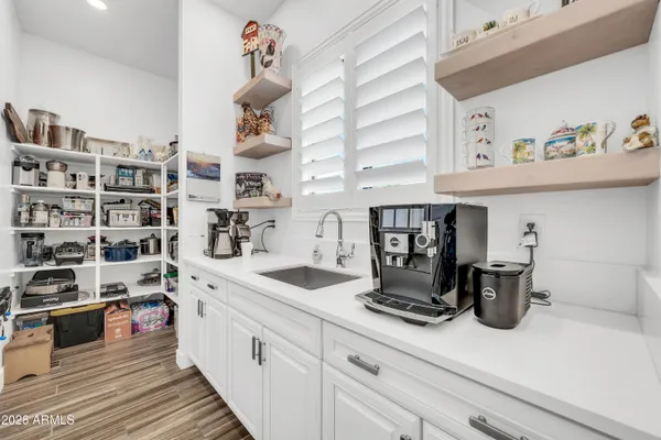 $1,159,000 | 1867 East Gillcrest Road, Gilbert, AZ 85298