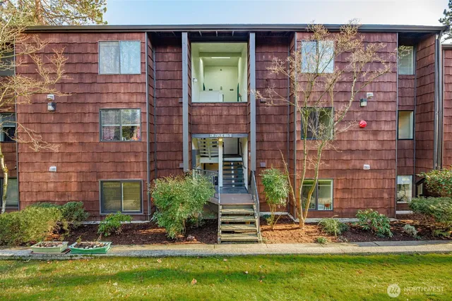 $420,000 | 2316 Northeast 89th Street, Unit 2316, Seattle, WA 98115