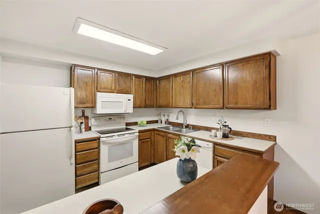 $420,000 | 2316 Northeast 89th Street, Unit 2316, Seattle, WA 98115