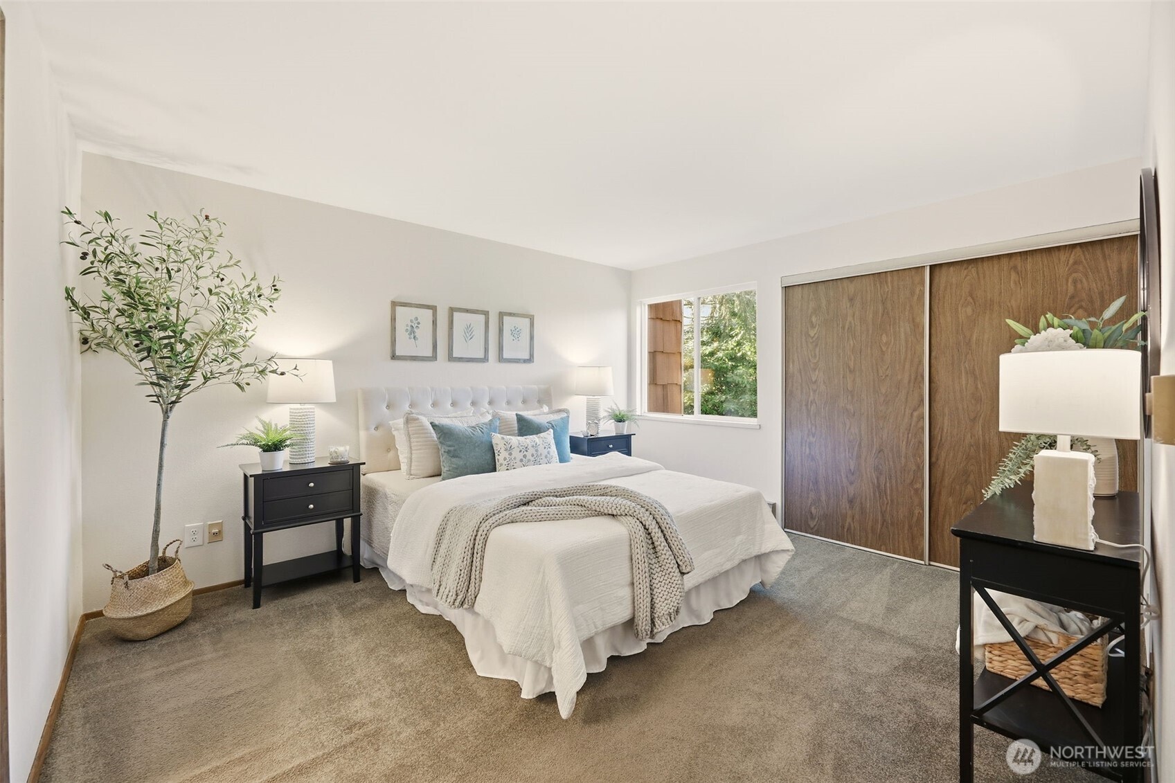 2316 Northeast 89th Street, Unit 2316 Seattle, WA 98115 - Photo 18 of 38