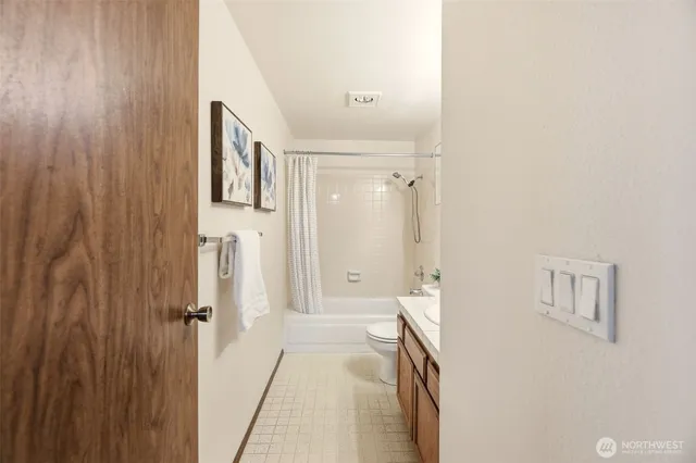 $420,000 | 2316 Northeast 89th Street, Unit 2316, Seattle, WA 98115