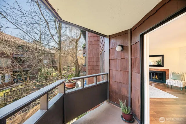 $420,000 | 2316 Northeast 89th Street, Unit 2316, Seattle, WA 98115