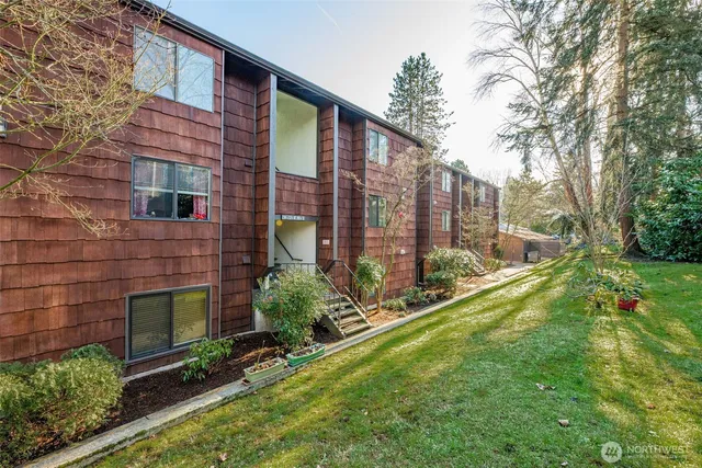 $420,000 | 2316 Northeast 89th Street, Unit 2316, Seattle, WA 98115