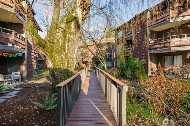 $420,000 | 2316 Northeast 89th Street, Unit 2316, Seattle, WA 98115