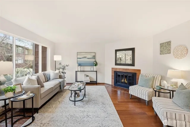 $420,000 | 2316 Northeast 89th Street, Unit 2316, Seattle, WA 98115