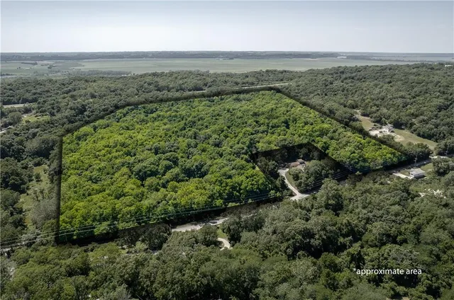 $270,000 | 3402 North 2nd Street, St. Joseph, MO 64505