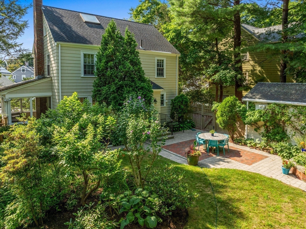 24 Calvin Road Boston, MA 02130 - Photo 4 of 39 Gallery Image 4