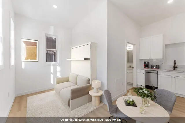 $2,361 | 306 Varick Street, Unit STUDIO, Jersey City, NJ 07302