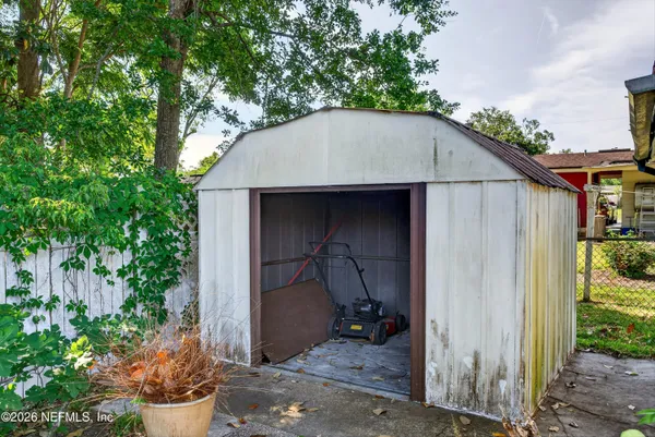 $215,000 | 7638 Crest Drive North, Jacksonville, FL 32221
