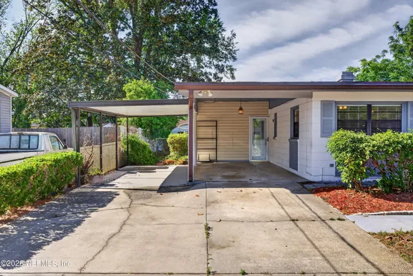 $215,000 | 7638 Crest Drive North, Jacksonville, FL 32221