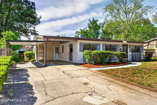 $215,000 | 7638 Crest Drive North, Jacksonville, FL 32221