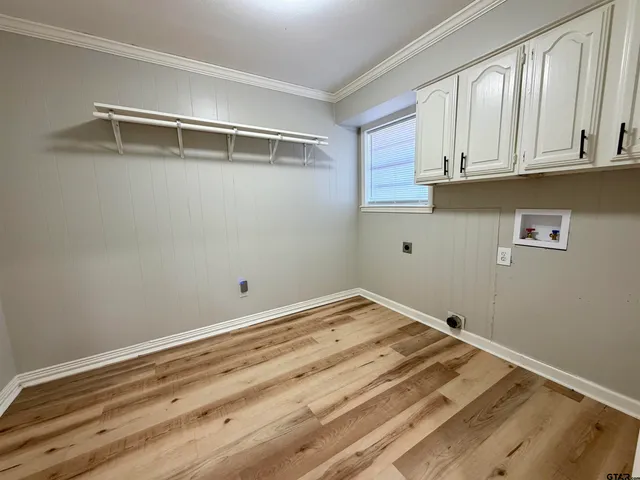 $339,900 | 404 Brookwood Drive, Mount Pleasant, TX 75455