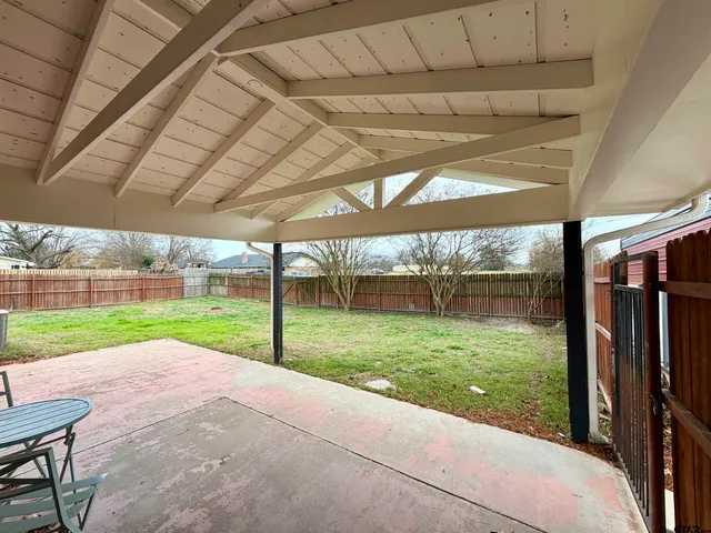 $339,900 | 404 Brookwood Drive, Mount Pleasant, TX 75455