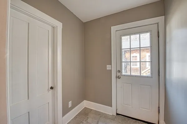 $2,800 | 970 North Main Street, Unit 1, Raynham, MA 02767