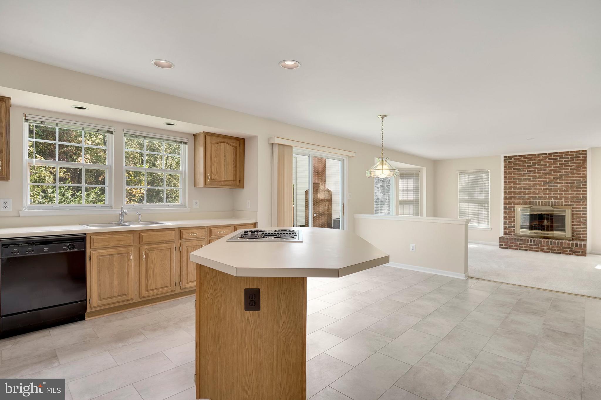 12806 Old Club Lane Reston, VA 20191 - Photo 15 of 34 Gallery Image 15