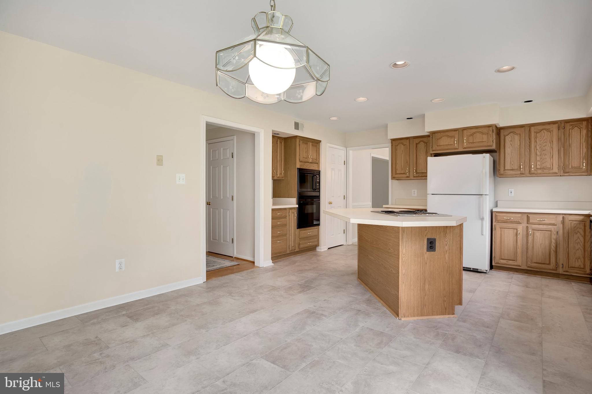 12806 Old Club Lane Reston, VA 20191 - Photo 17 of 34 Gallery Image 17