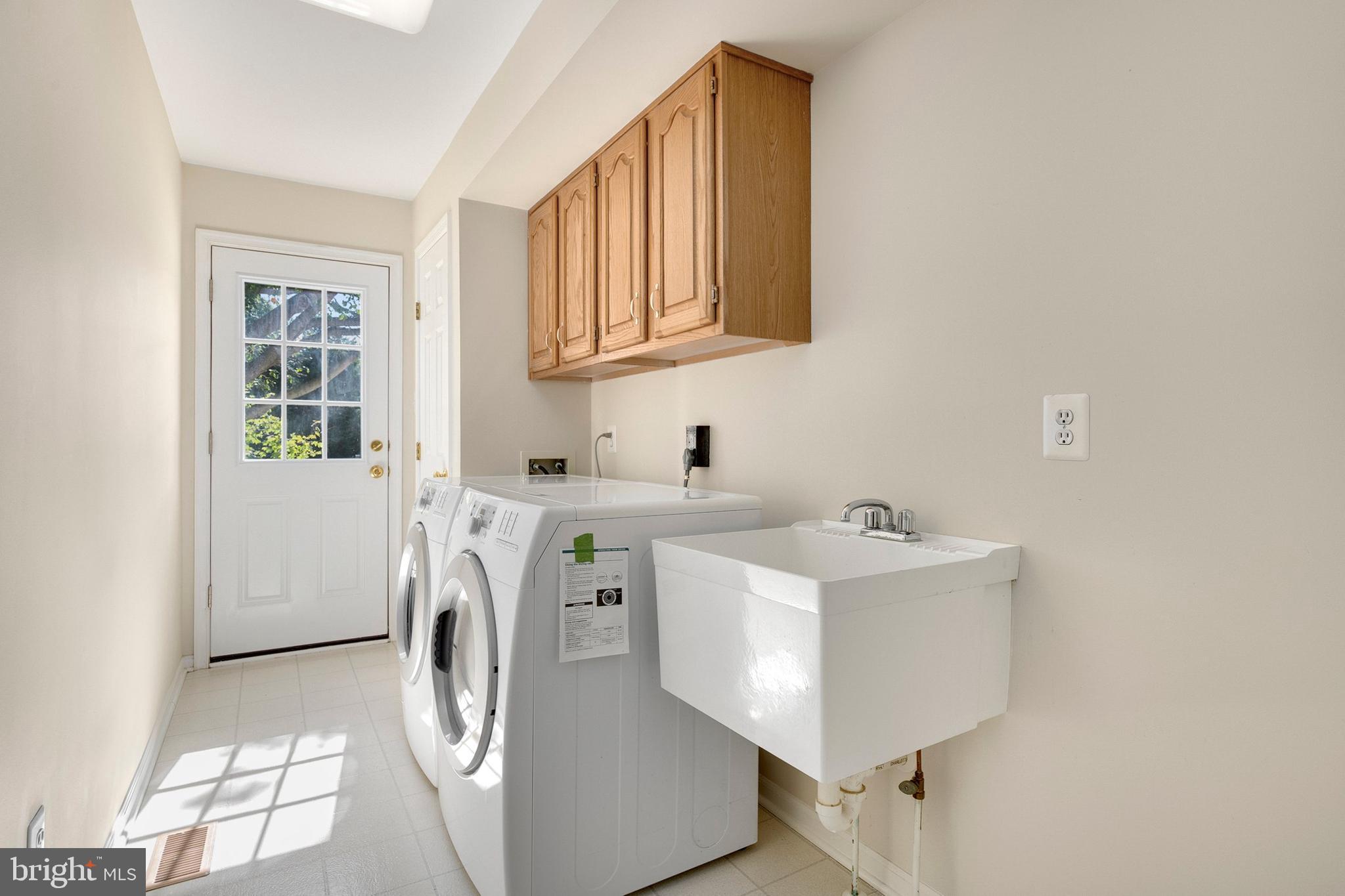 12806 Old Club Lane Reston, VA 20191 - Photo 20 of 34 Gallery Image 20