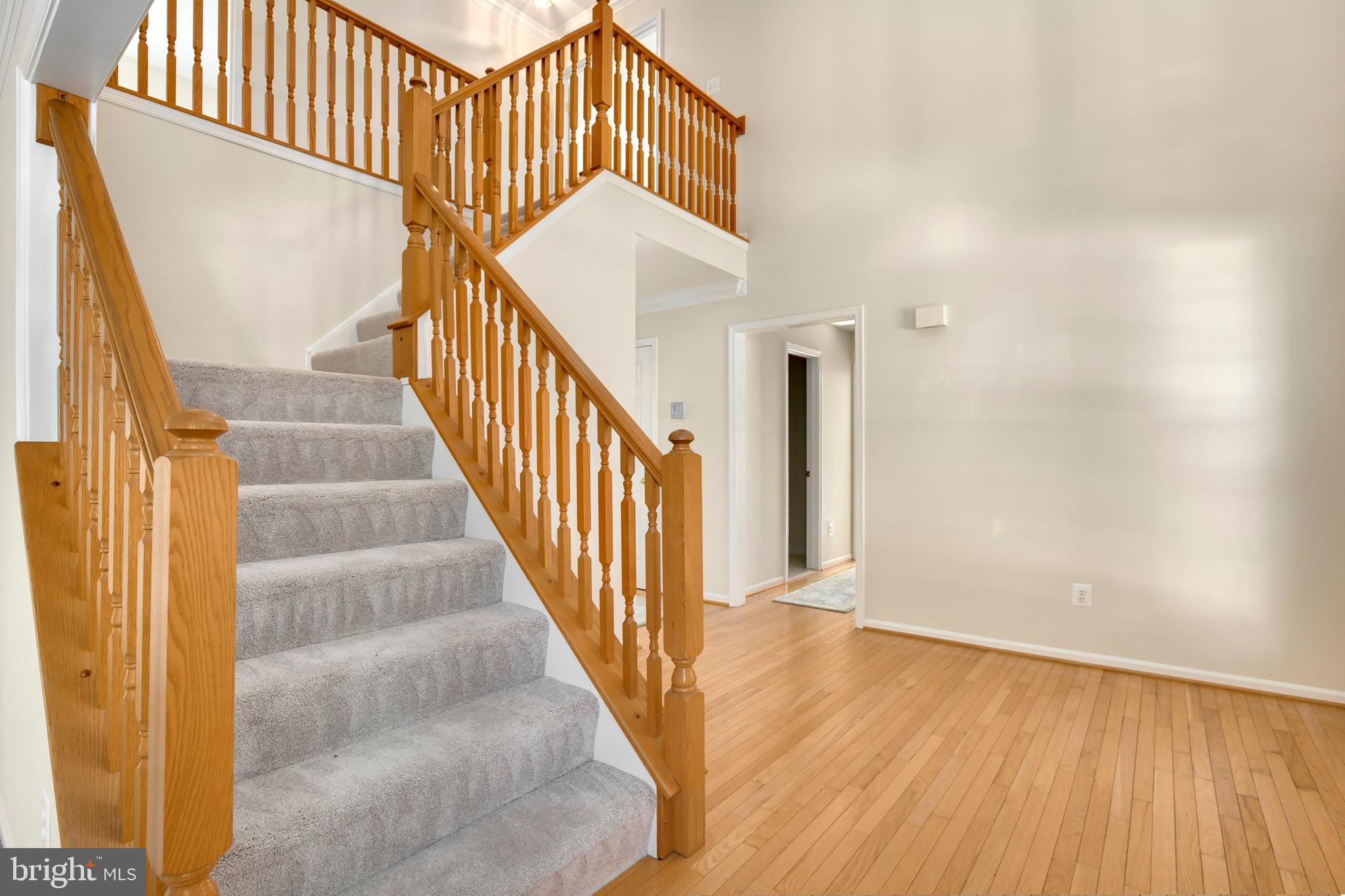 12806 Old Club Lane Reston, VA 20191 - Photo 5 of 34 Gallery Image 5