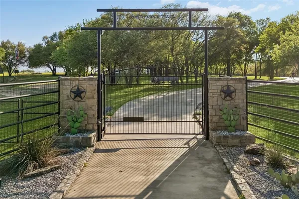 $2,799,000 | 700 Temple Hall Highway, Granbury, TX 76049