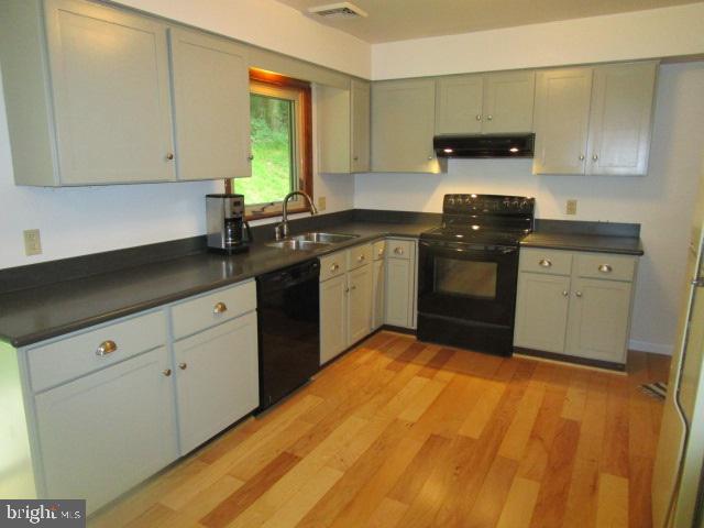 5690 Bull Road Dover, PA 17315 - Photo 4 of 30