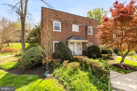$289,000 | 1824 East-West Highway, Unit 1824, Silver Spring, MD 20910