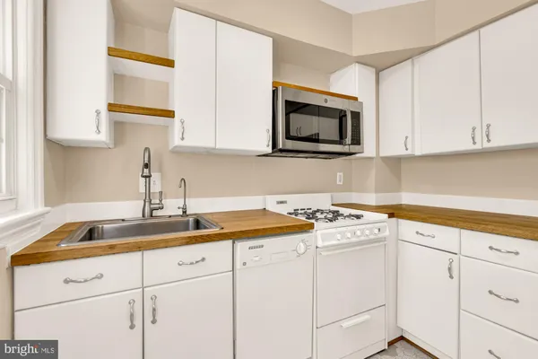 $289,000 | 1824 East-West Highway, Unit 1824, Silver Spring, MD 20910