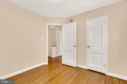 $289,000 | 1824 East-West Highway, Unit 1824, Silver Spring, MD 20910
