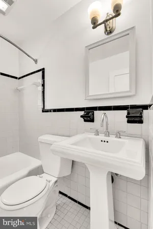 $289,000 | 1824 East-West Highway, Unit 1824, Silver Spring, MD 20910