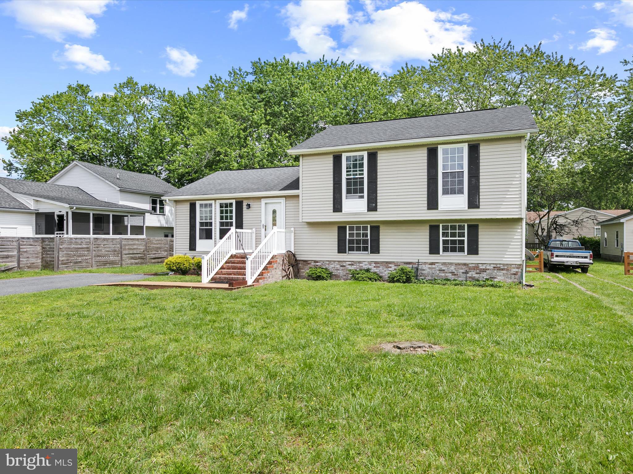 403 West Street Berlin, MD 21811 - Photo 30 of 34 a view of a yard in front of a house